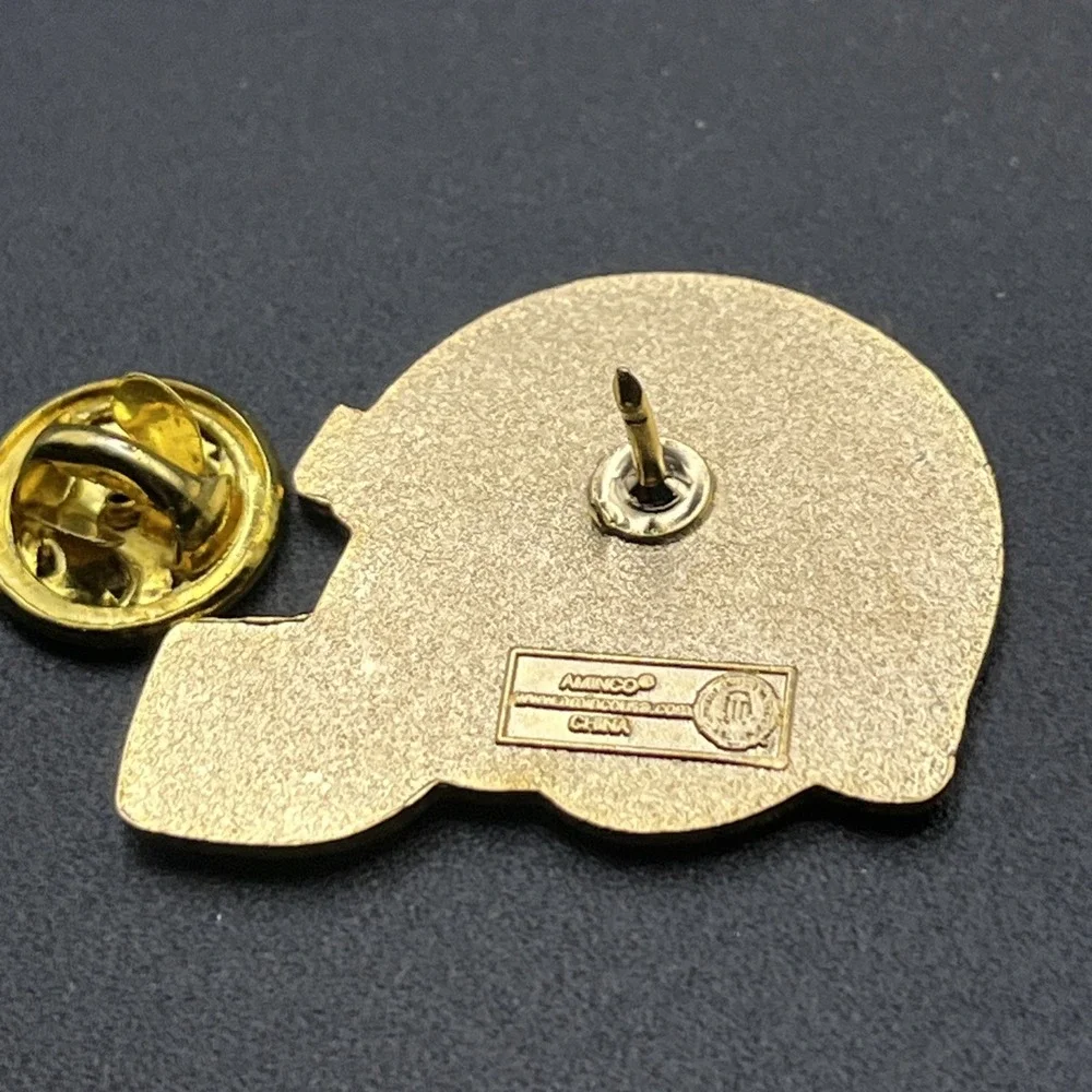 NCAA University Of Texas Longhorns Helmet Football Hat Lapel Pin‎
